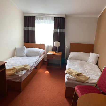 Hotel Cerny Orel Zatec Dış mekan fotoğraf
