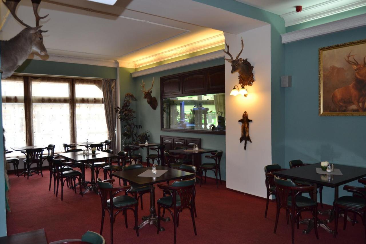 Hotel Cerny Orel Zatec Dış mekan fotoğraf