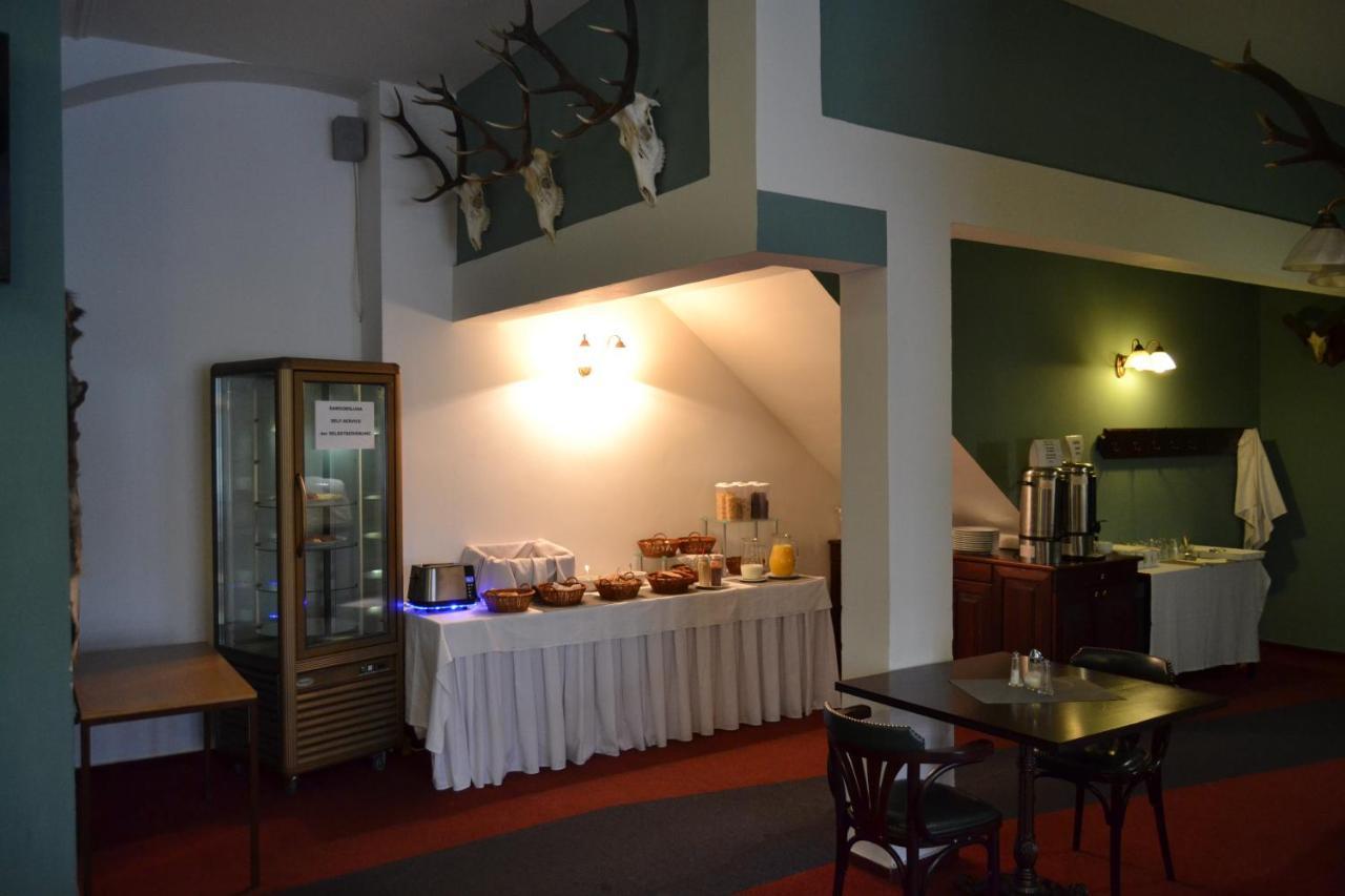 Hotel Cerny Orel Zatec Dış mekan fotoğraf