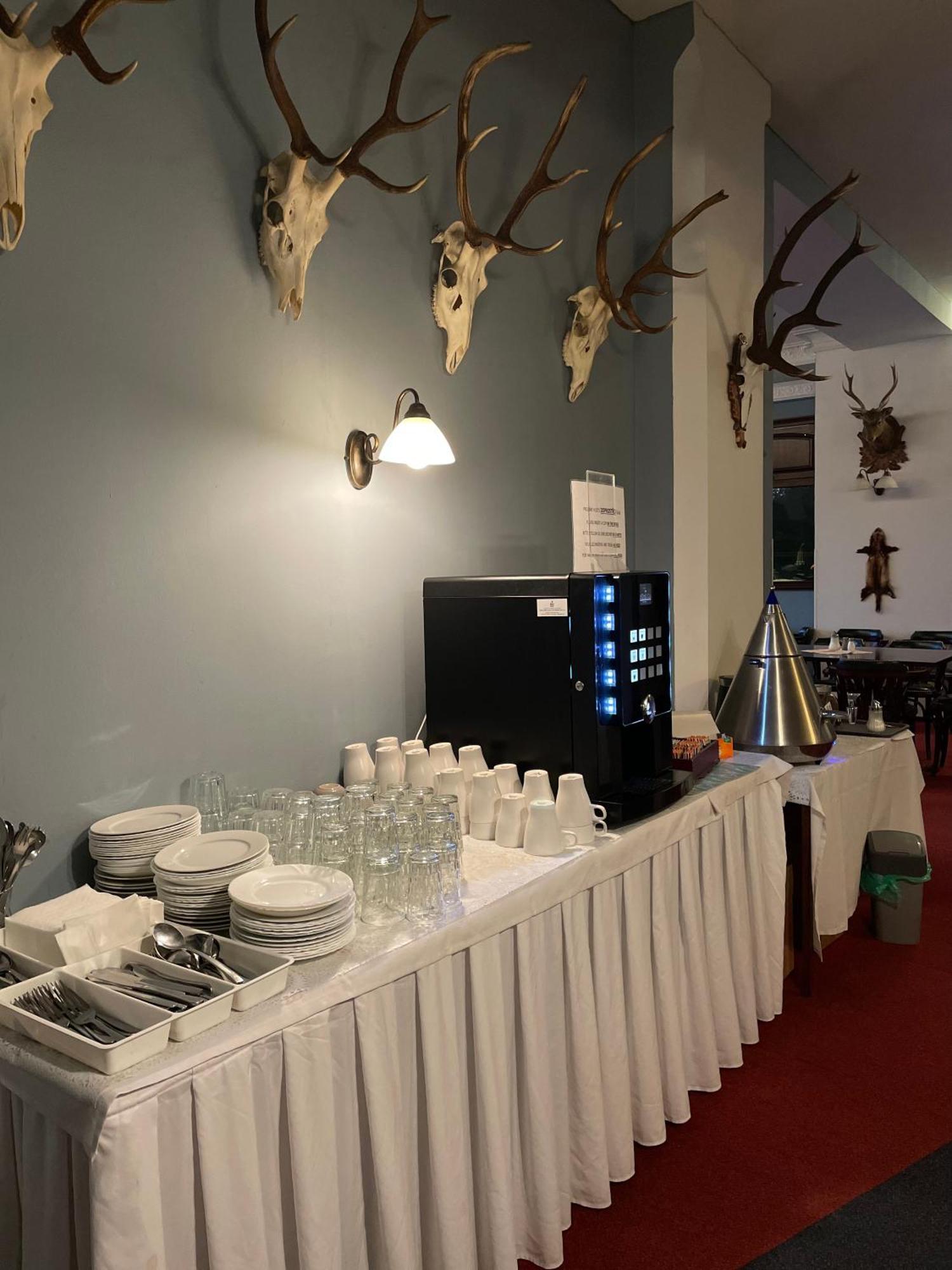 Hotel Cerny Orel Zatec Dış mekan fotoğraf
