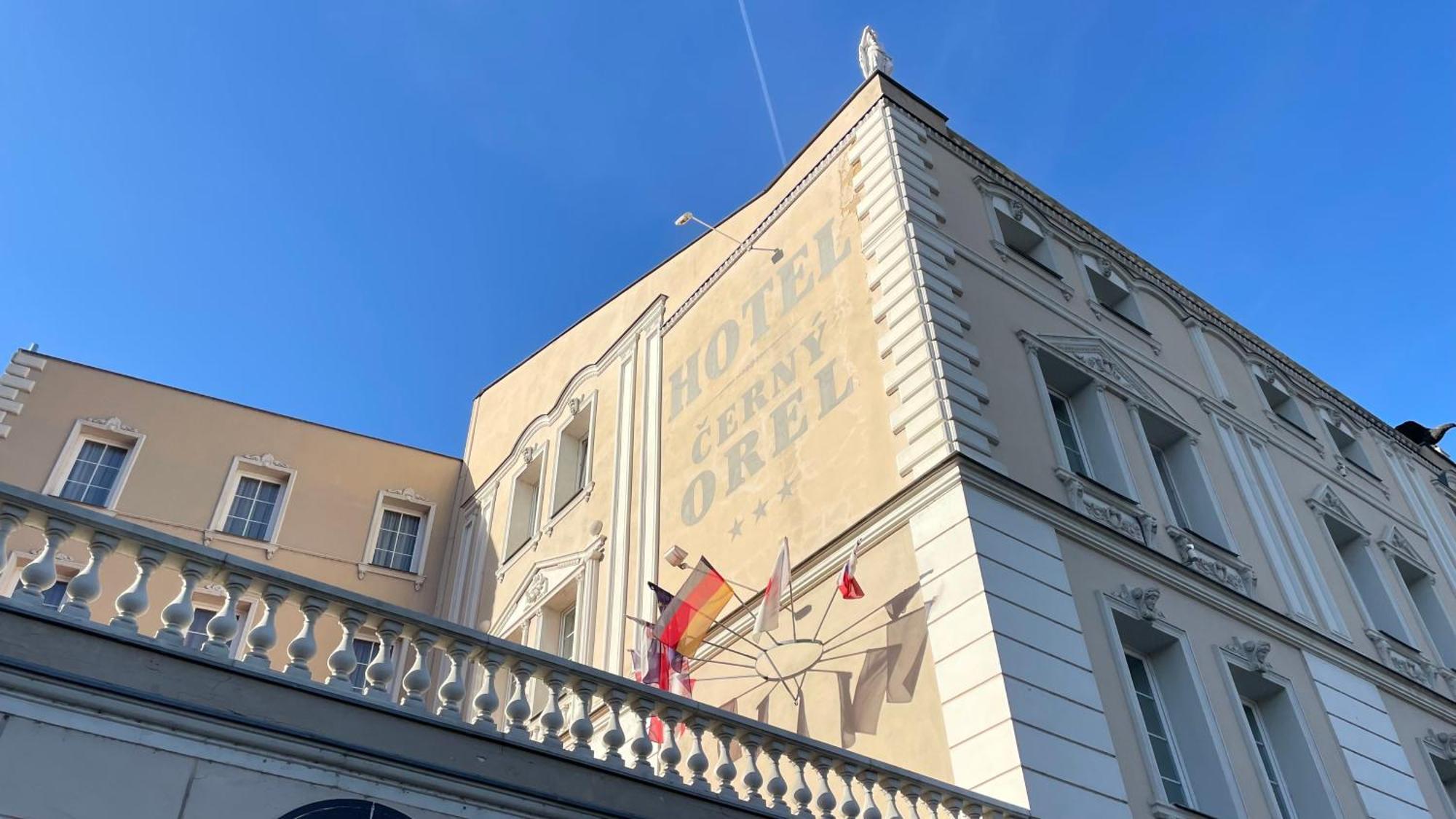 Hotel Cerny Orel Zatec Dış mekan fotoğraf