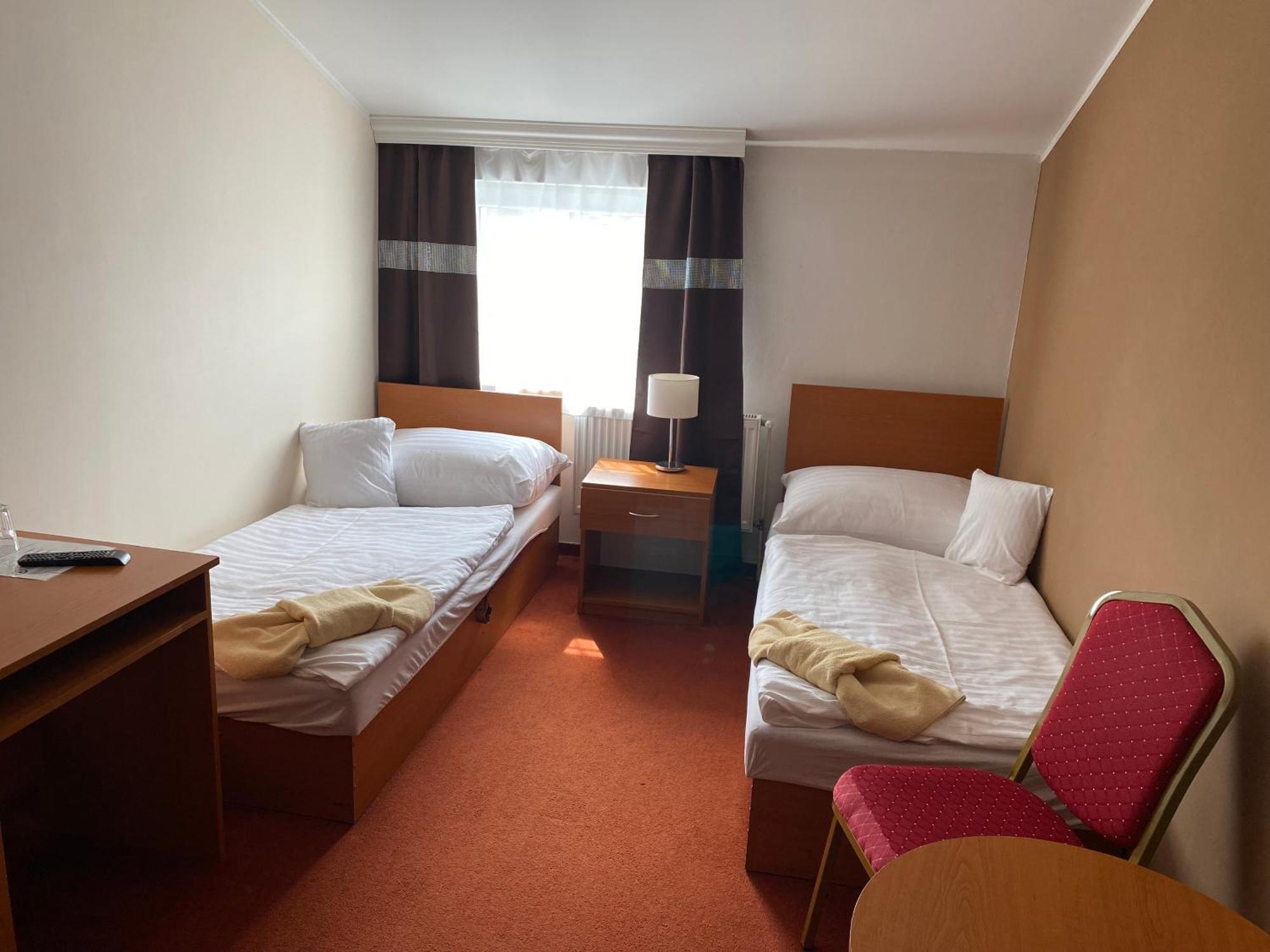 Hotel Cerny Orel Zatec Dış mekan fotoğraf